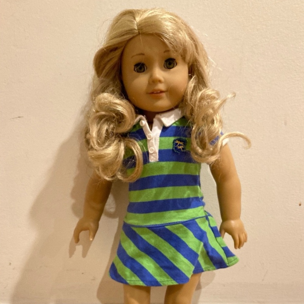 American Girl Doll of the Year 2010: Lanie Holland.